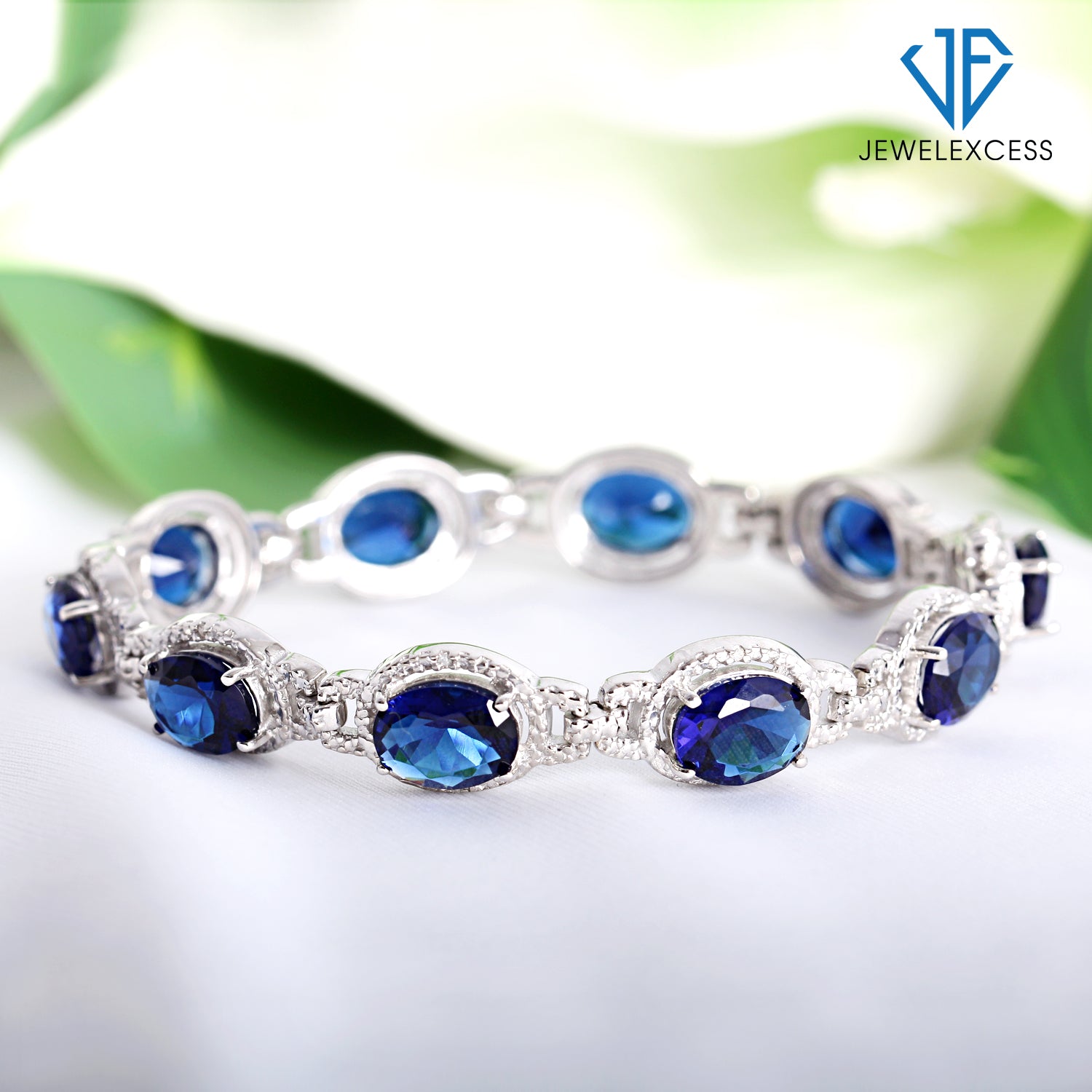 Blue sapphire sold and diamond bracelet. 925 silver #119